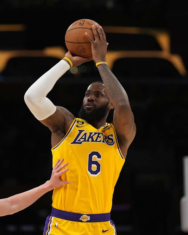 Los Angeles Lakers forward LeBron James